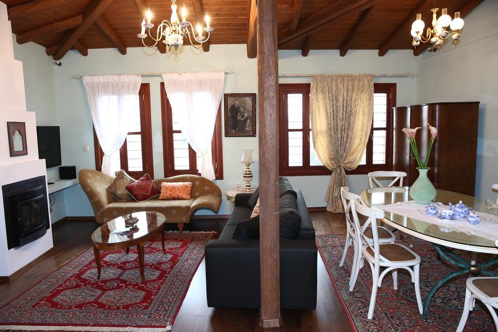 فيريا The House By The River Luxury Villa المظهر الخارجي الصورة